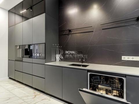 комерційна за адресою Юрія Іллєнка вул. (Мельникова), 51-Б