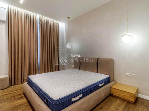 комерційна за адресою Юрія Іллєнка вул. (Мельникова), 51-Б