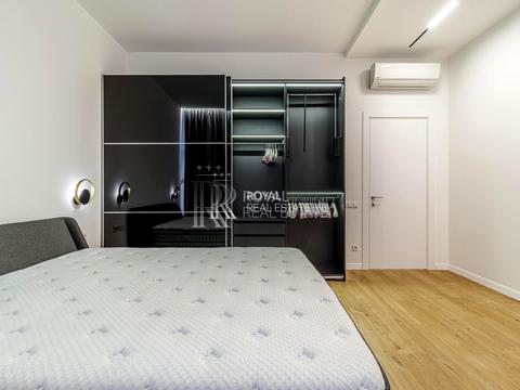 комерційна за адресою Юрія Іллєнка вул. (Мельникова), 51-Б