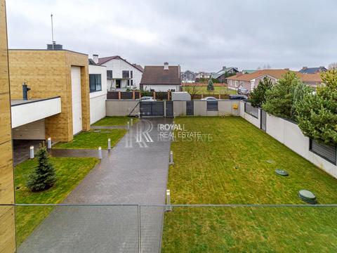 комерційна за адресою Юрія Іллєнка вул. (Мельникова), 51-Б