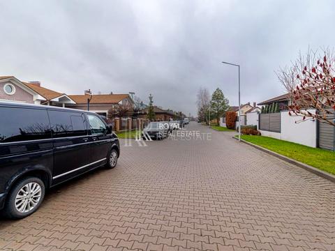 комерційна за адресою Юрія Іллєнка вул. (Мельникова), 51-Б