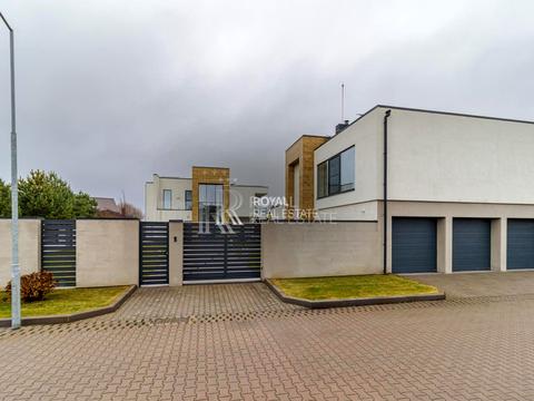 комерційна за адресою Юрія Іллєнка вул. (Мельникова), 51-Б