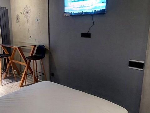 квартира за адресою Олега Мудрака вул. (Генерала Наумова), 1-Б