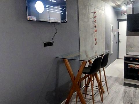 квартира за адресою Олега Мудрака вул. (Генерала Наумова), 1-Б