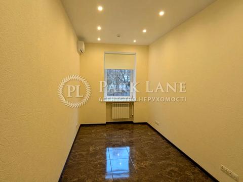 комерційна за адресою Паньківська вул., 5