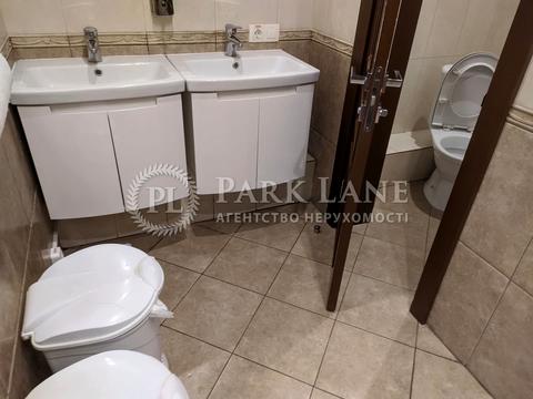 комерційна за адресою Паньківська вул., 5