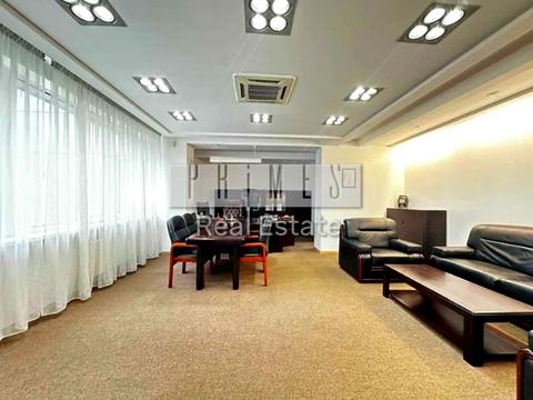 комерційна за адресою Болсуновська вул. (Сергія Струтинського), 8