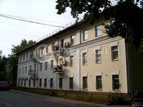 коммерческая по адресу Стрыйская ул., 4