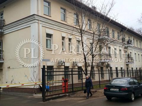 коммерческая по адресу Стрыйская ул., 4