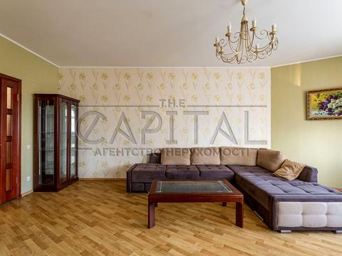 квартира за адресою Микільсько-Слобідська вул., 2-Б