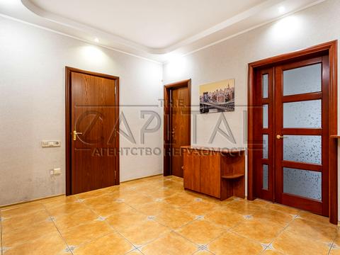 квартира за адресою Микільсько-Слобідська вул., 2-Б