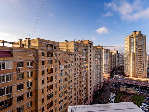 квартира за адресою Микільсько-Слобідська вул., 2-Б