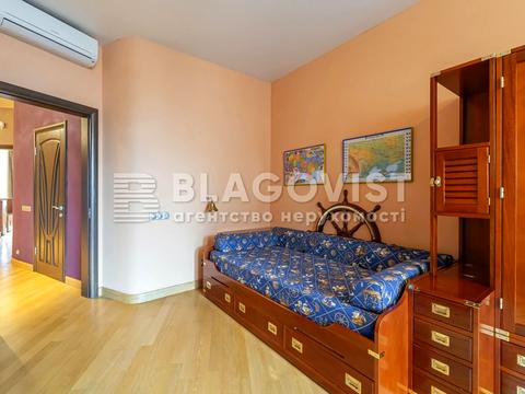 квартира за адресою Євгена Коновальця вул. (Щорса), 32-В