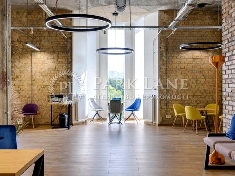 коммерческая по адресу Марка Безручка ул., 1