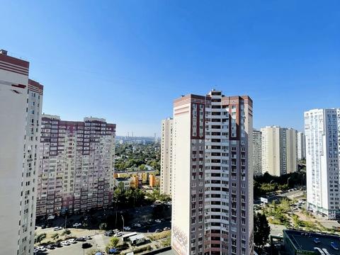 квартира за адресою Софії Русової вул., 1-Б