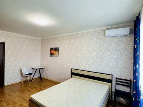 квартира за адресою Софії Русової вул., 1-Б