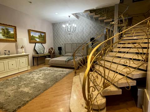 комерційна за адресою Володимира Івасюка просп. (Героїв Сталінграду), 10-А