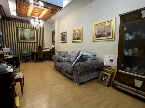 комерційна за адресою Володимира Івасюка просп. (Героїв Сталінграду), 10-А