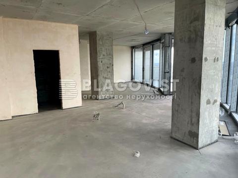 комерційна за адресою Антоновича вул. (Горького), 136