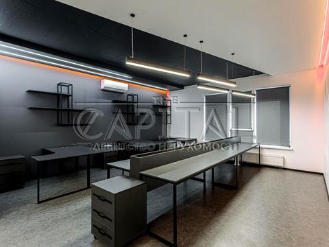 комерційна за адресою Паньківська вул., 20/82