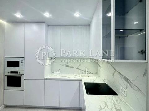 квартира за адресою Олександра Олеся вул., 10