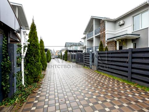 будинок за адресою с. Гатне, Барвінкова вул.