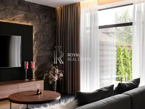 будинок за адресою смт. Козин, Лобановського вул., 1