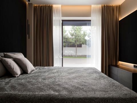 будинок за адресою смт. Козин, Лобановського вул., 1