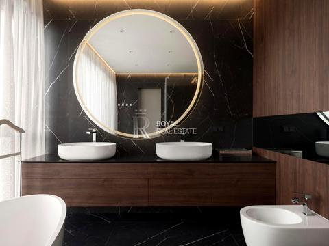 будинок за адресою смт. Козин, Лобановського вул., 1