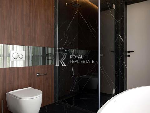 будинок за адресою смт. Козин, Лобановського вул., 1