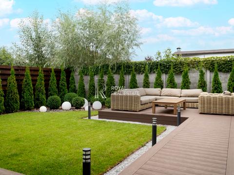 будинок за адресою смт. Козин, Лобановського вул., 1