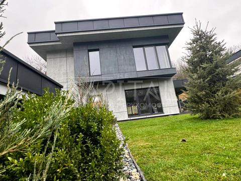 будинок за адресою с. Лісники, Стежки вул.