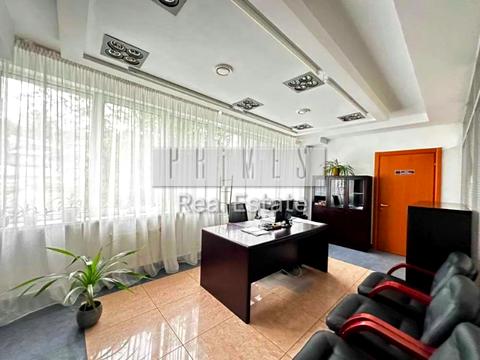 комерційна за адресою Болсуновська вул. (Сергія Струтинського), 2