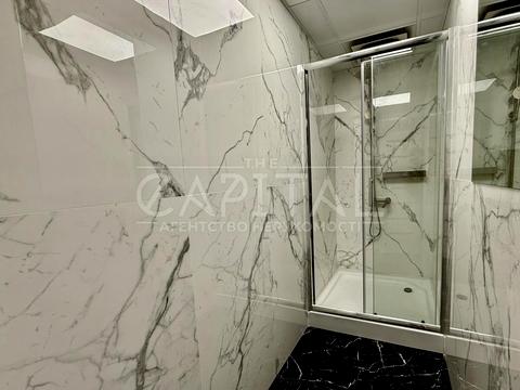 комерційна за адресою Шовковична вул., 42-44