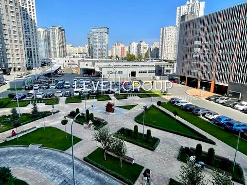 квартира за адресою Дніпровська набережна вул., 18-Б