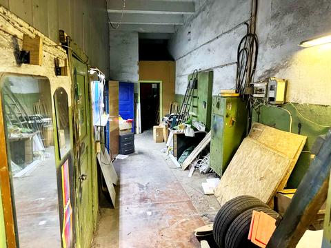 комерційна за адресою Миколи Василенка вул., 4