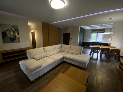 будинок за адресою Садова вул., 1