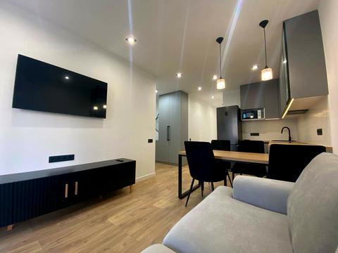 квартира по адресу Салютная ул., 2