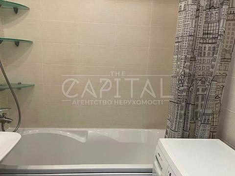 квартира за адресою Райдужна вул., 37