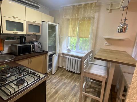 квартира за адресою Братів Дужих вул. (Володимира Комарова), 22