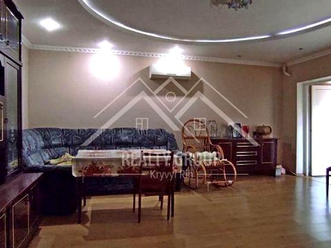 будинок за адресою Володимира Михайличенка вул.