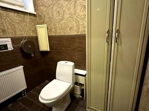 комерційна за адресою Молодіжна вул. (Піонерська), 18