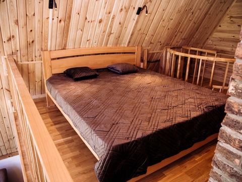 будинок за адресою 15 Квітня вул.