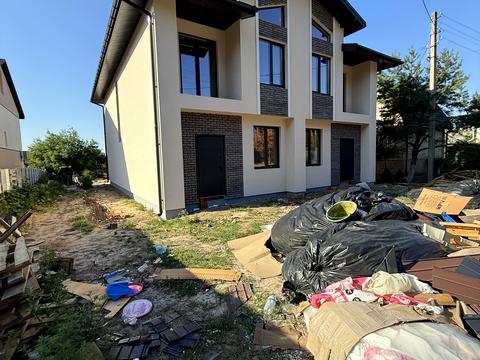 будинок за адресою Незалежності