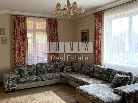 дом по адресу Добровольців вул.