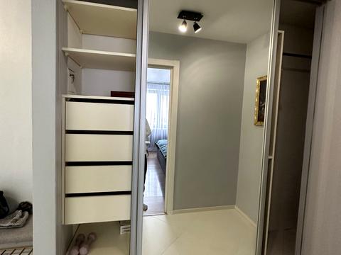 квартира за адресою Менделєєва вул., 12