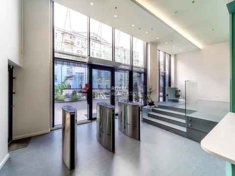 комерційна за адресою Паньківська вул., 12