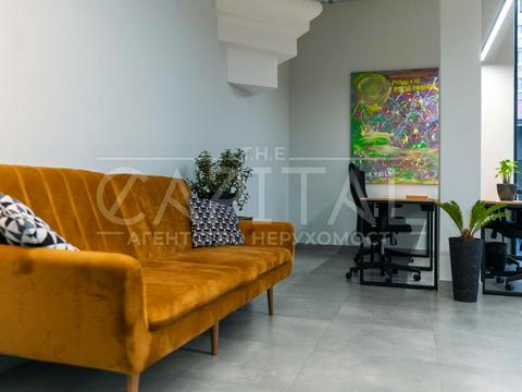 комерційна за адресою Марка Безручка вул., 24