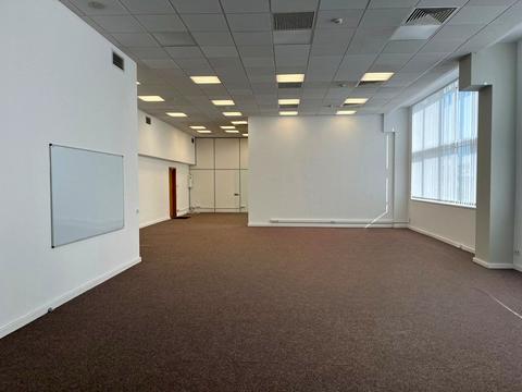 комерційна за адресою Шолуденка вул., 3