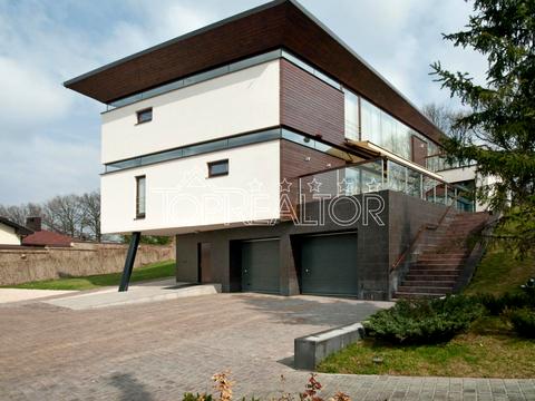 будинок за адресою Білої Акації вул., 20